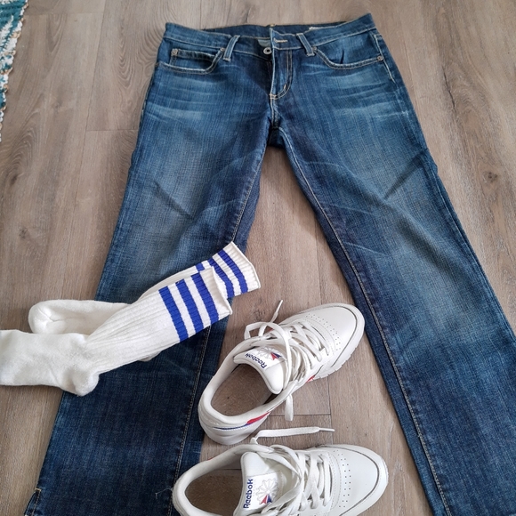 Jeans - Picture 1 of 12